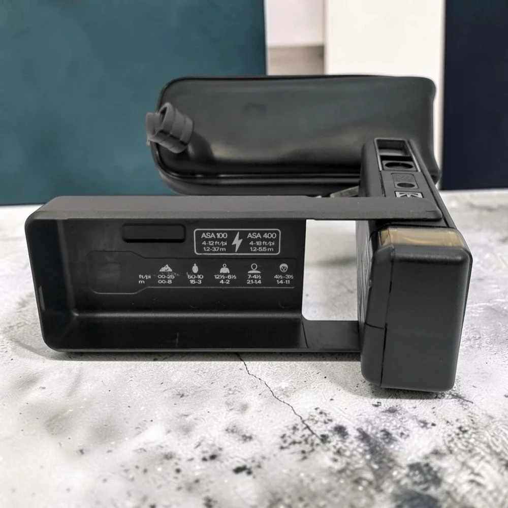 VTG Kodak Tele-EKTRALITE 600 Camera 1980 110 Film Pocket Camera Flash Case Works